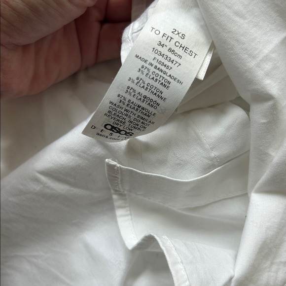 Button-Up Shirts - Picture 9 of 9